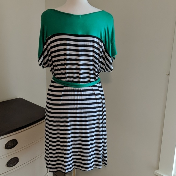 3 for $15 Cha cha vente black & white striped dress w green - Picture 4 of 4